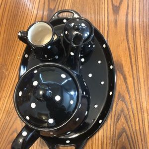 Black and White teapot set
